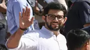 Aaditya Thackeray Slams Rebel Sena MPs as Ungrateful, Accuses Them of Selling Out
