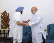 Amarinder Meets Amit Shah, Dismisses Return to Congress Rumours