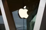 Apple AI Glasses Delayed to 2027, Vision Air Headset by 2029