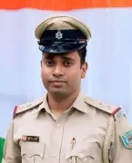 ASI Abhishek Kumar: From Crime Fighter to Go-To Man for Distressed at Bus Station