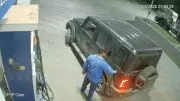 Black Mahindra Thar Drives Away From Mathura Petrol Pump Without Paying