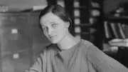 Cecilia Payne-Gaposchkin Honored with Blue Plaque for Star Composition Discovery