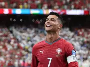 Diego Forlan slams Cristiano Ronaldo for static playstyle hurting Portugal