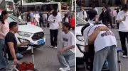 Gaokao Student Kneels Before Disabled Father, Inspiring Parenting Lessons