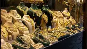 Gold Futures Extend Losses on Inflation, West Asia Tensions