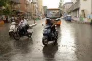 Heavy Rain Alert for Several Gujarat Districts on Friday, IMD Forecasts Isolated Showers