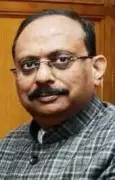 Himachal ex-chief secretaries Baldi, Gupta escalate war of words