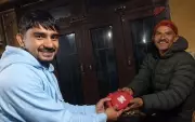 Himachal Priest Returns Purse with Rs 5 Lakh Gold, Cash After Three-Day Search