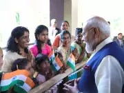 Indian Diaspora Welcomes PM Modi in Seychelles with Cultural Performances