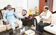 Kurukshetra University VC Briefs Governor on NIRF Ranking, NEP-2020 Platinum Award