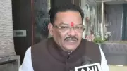 Maharashtra Minister Slams Sanjay Raut Over Remarks on Party MPs