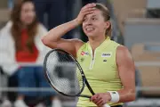 Maja Chwalinska Makes History as First Qualifier to Reach French Open Final
