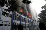 Major Fire Breaks Out at Alipore Administrative Building in Kolkata, Several Offices Gutted