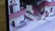 Man Falls While Trying to Collect Ice Cream from Rooftop in UP's Sonbhadra, Video Goes Viral