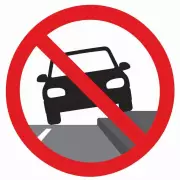 Mangaluru Traffic Police Crack Down on Footpath Parking, Rs 47 Lakh Fined in 2025