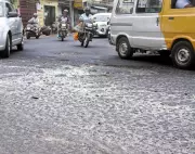 Massive Pothole Disrupts Traffic at Madurai's Busy Yanaikkal Junction for Five Months