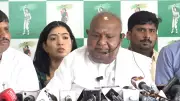 My bond with PM Modi not for RS berth: Deve Gowda hits back at Congress
