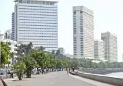 Police Constable Rescues Woman Who Jumped into Sea at Marine Drive in Mumbai