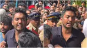 Salim Kumar's Son Chandu Confronts Paparazzi at Father's Funeral
