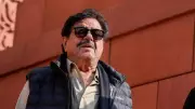 Shatrughan Sinha Vows Not to Leave Mamata Banerjee Amid TMC Exodus