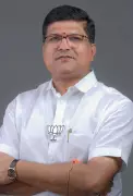 Shiv Sena (UBT) Candidate Withdraws Nomination, Party Expels Couple