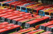 Smoke near rear tyre of BEST bus in Mumbai; passengers safe