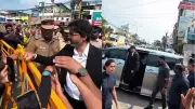 TN CM Vijay Stops Convoy, Greets Public with Fist Bumps; Video Goes Viral