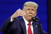 Trump Says He Must Choose Between Iran Deal or 'Other Way'