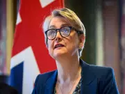 UK Foreign Minister Urges End to Israeli Escalation in Lebanon, Hezbollah Disarmament