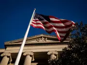US Manufacturing Growth to Slow as Stockpiling Fades, Inflation Risks Rise