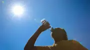 Why 8-Glass Rule Fails in Extreme Heatwave: Hydration Tips
