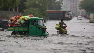 Heavy Rain Paralyzes Delhi-NCR: Roads Become Rivers, Traffic Halts