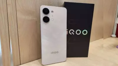 iQOO Z11 Lite 5G Launched at Rs 17,999 with 6500mAh Battery for Gaming