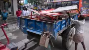 Bengaluru street vendors question selective footpath crackdown