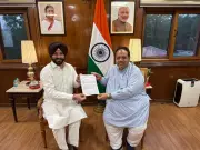 BJP's Avinash Chander urges Ravneet Bittu to fast-track rail bridge projects