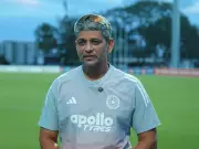 Muzumdar Urges India to Stay Present Ahead of Lord's Test After T20WC Exit