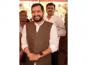 Pahal Distributes 100 Tablets to Bareilly Students in Digital Education Push