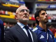 Spain Coach De la Fuente Ready for France Challenge After World Cup QF Win
