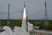 Surat's Lotus-Shaped Lab-Grown Diamonds Sparkle on Skyroot's Vikram-1 Rocket