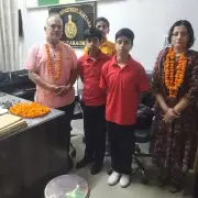 Taraori School Students Honour Doctors on Doctors' Day Visit