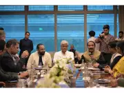 Union Minister Shekhawat Engages Live-Event Leaders at WOW Awards Asia 2026